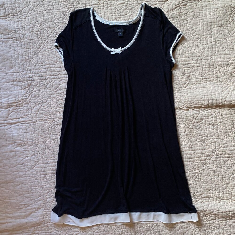 Vera Wang SimplyVera Med Black Nightgown with White Trim